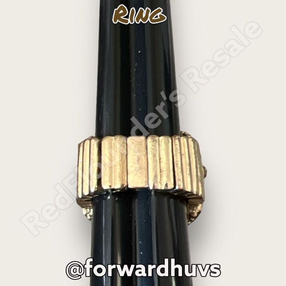 Bundle Sale 3 for $15 | Stretch Embellished Bling Ring Size 8-12 - Picture 7 of 9